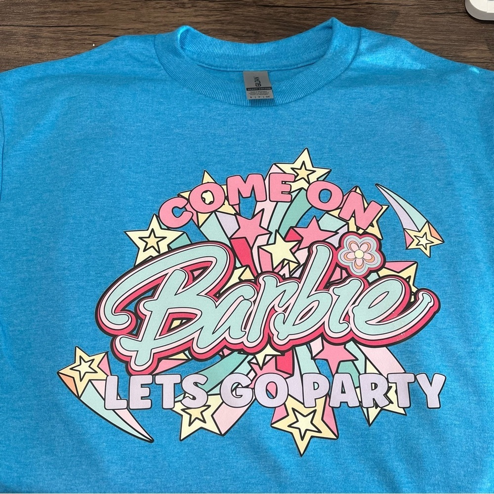 Come On Barbie Lets go Party NEW light blue short sleeve shirt - Picture 3 of 3